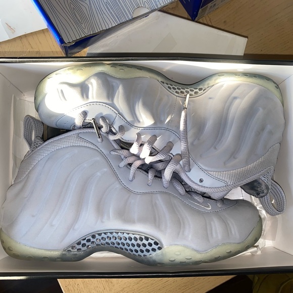 Nike Air Foamposite Pro One PRM Wolf Grey Suede - Picture 2 of 16